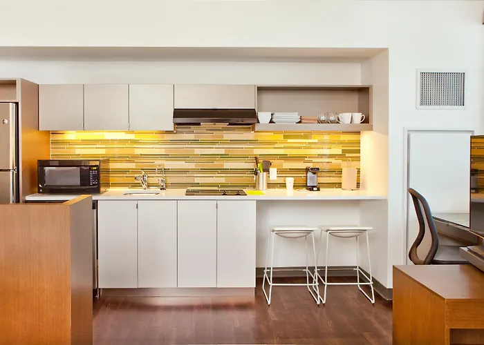 Element Boston Seaport District